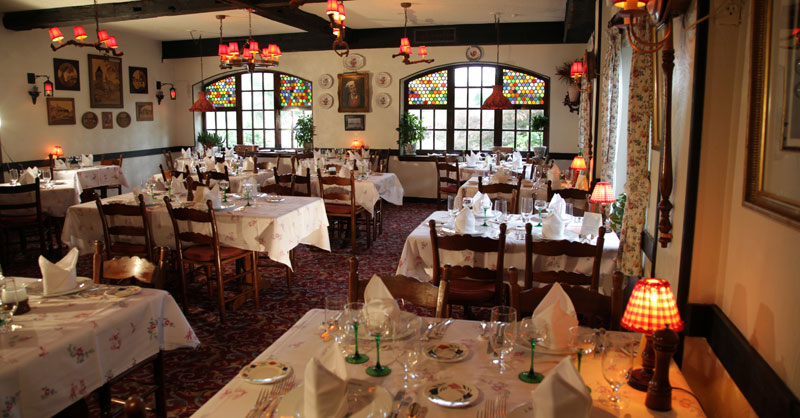 L'auberge Chez Francois Dining Room